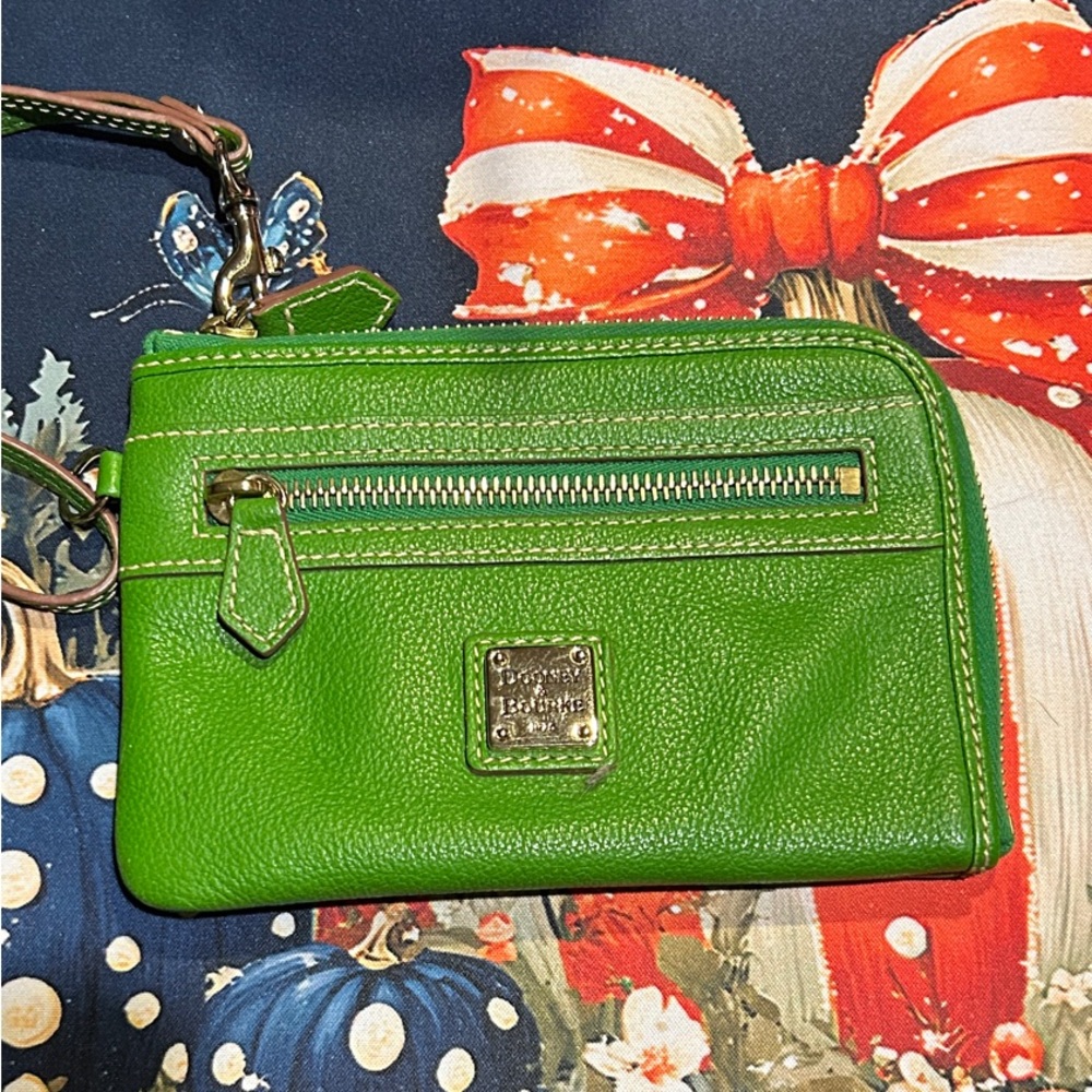 Dooney & Bourke Vibrant Green Wristlet